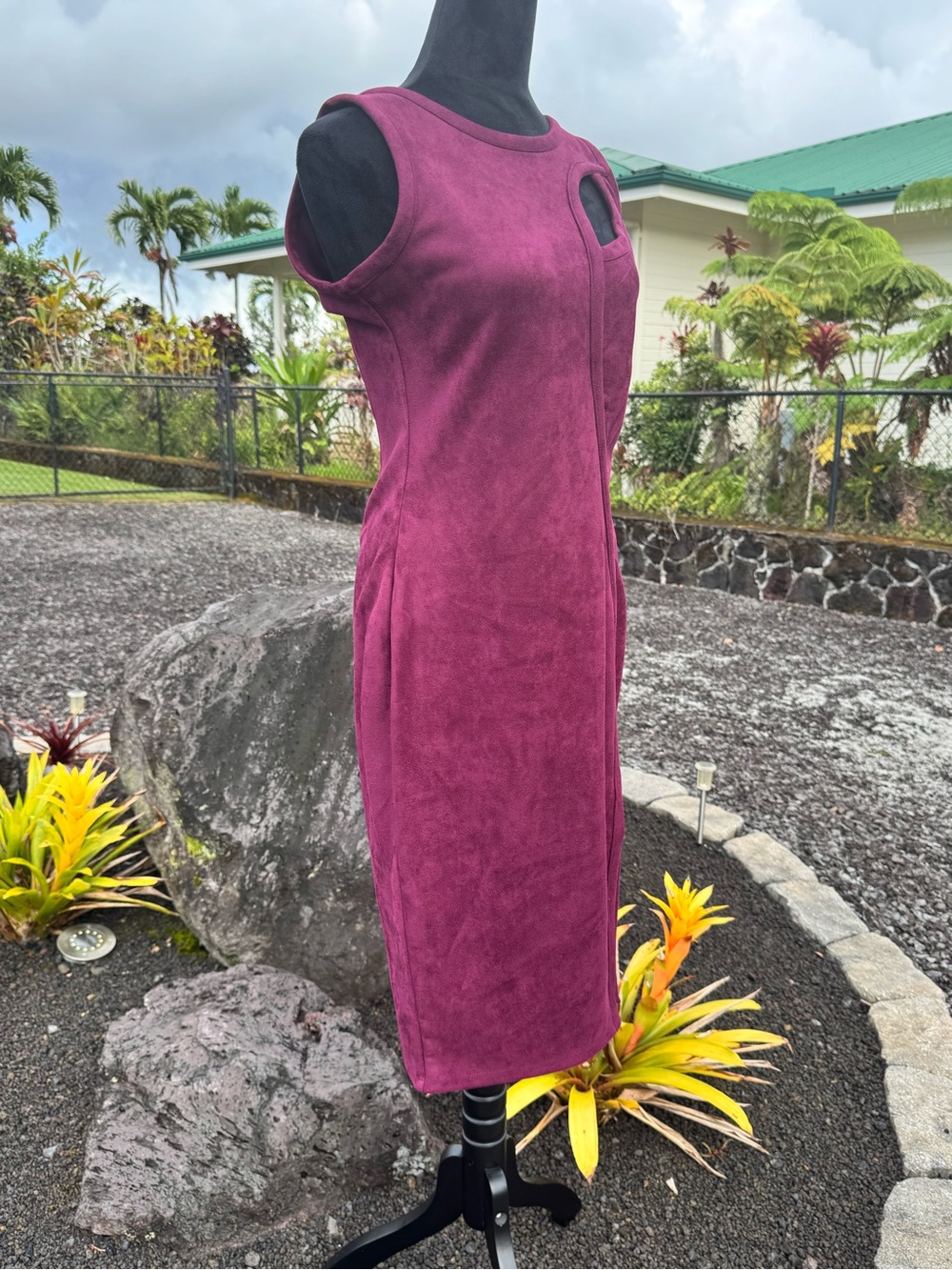GUESS NWT Wine Faux Suede Women's Bodycon Midi Dress Size 8 - Picture 4 of 11